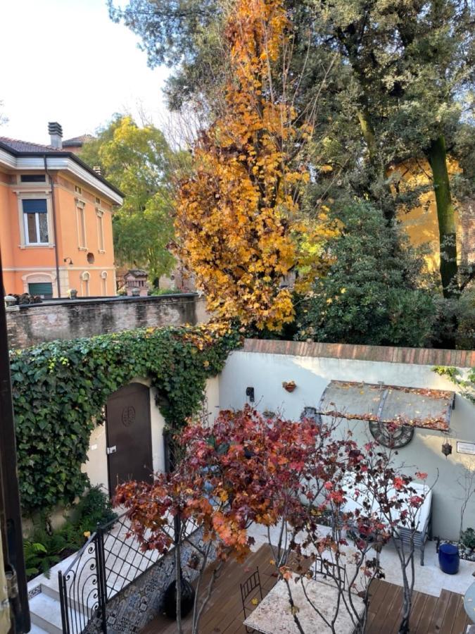 Hotel Borgogna 14 Reggio nell'Emilia Exterior foto
